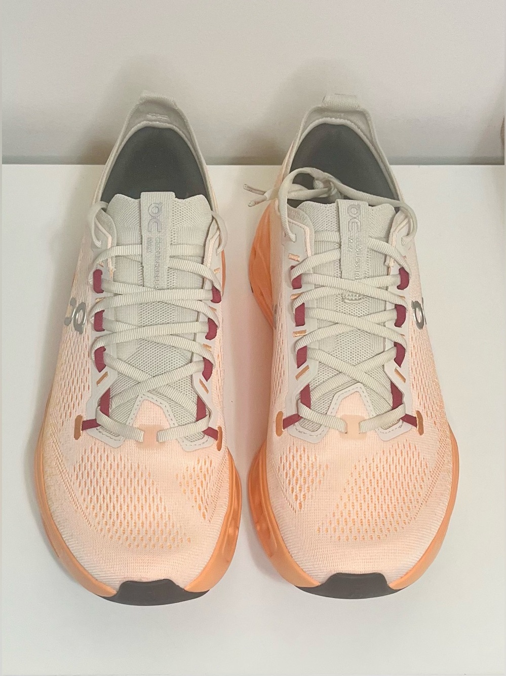 On Running Cloudsurfer Running Shoes in Tan/Peach/Orange Men’s - Picture 2 of 7